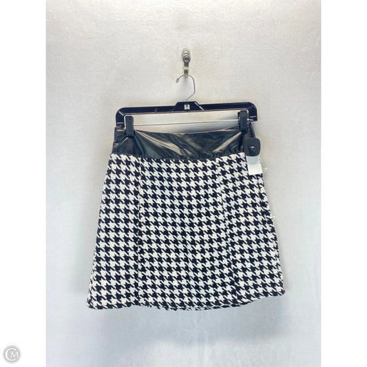 Skirt Mini & Short By Clothes Mentor In Black & White, Size: 6