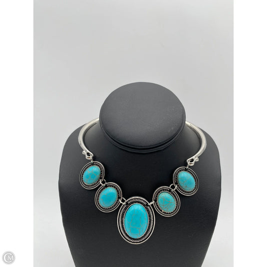 Necklace Set By Paparazzi, Size: 02 Piece Set