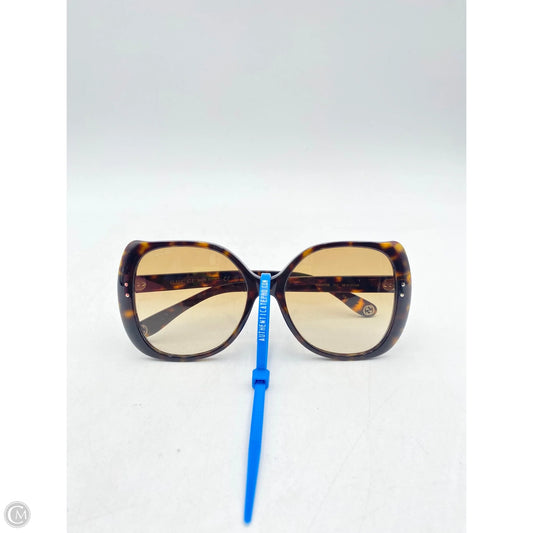 Sunglasses Luxury Designer By Gucci, Size: Large
