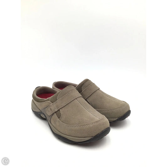 Shoes Flats By Easy Spirit In Taupe, Size: 8