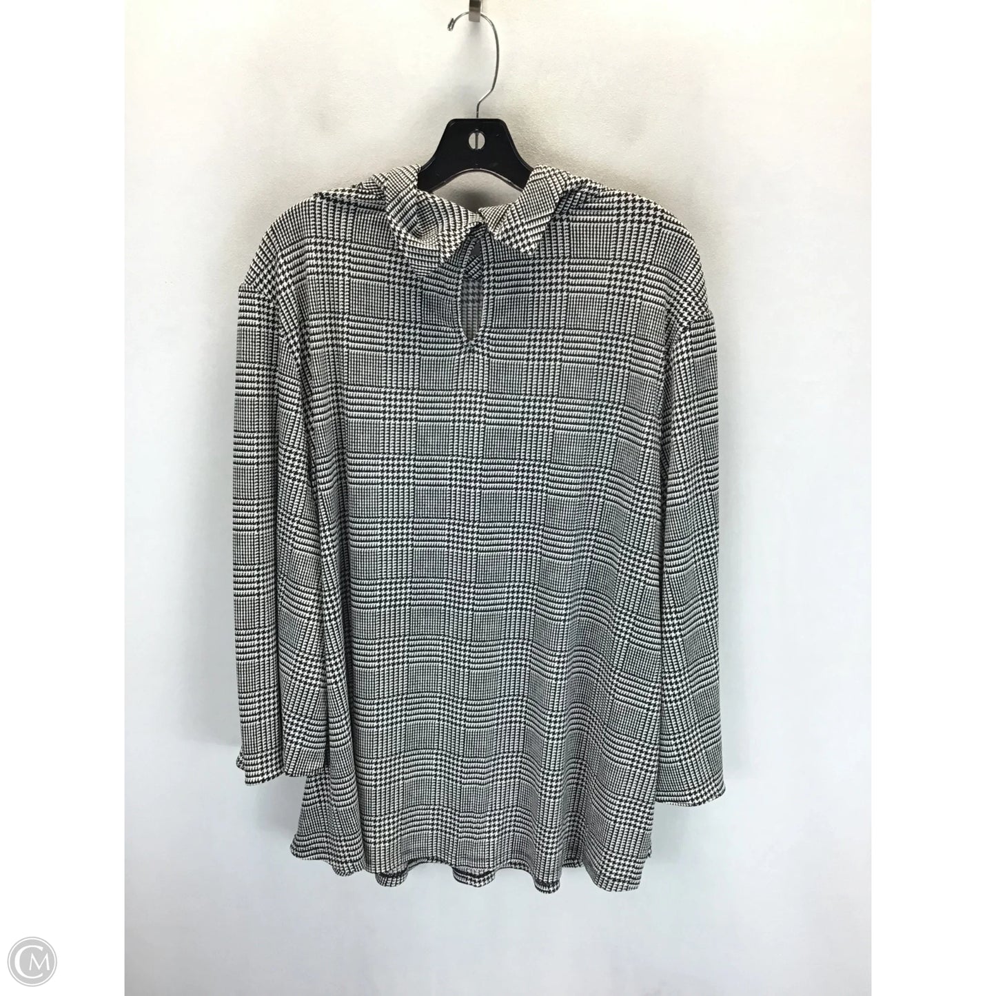 Top Long Sleeve By Limited In Black & White, Size: 2x