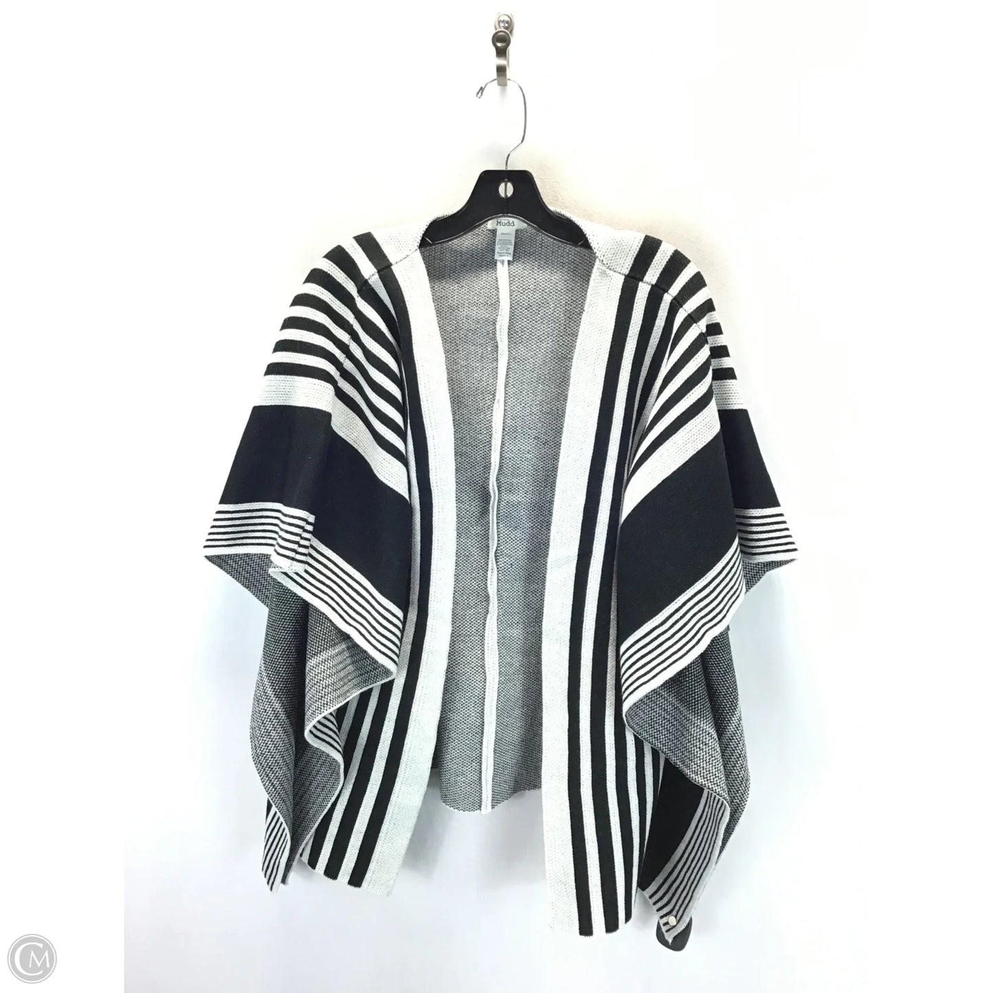 Shawl By Mudd In Black & White, Size: Osfm