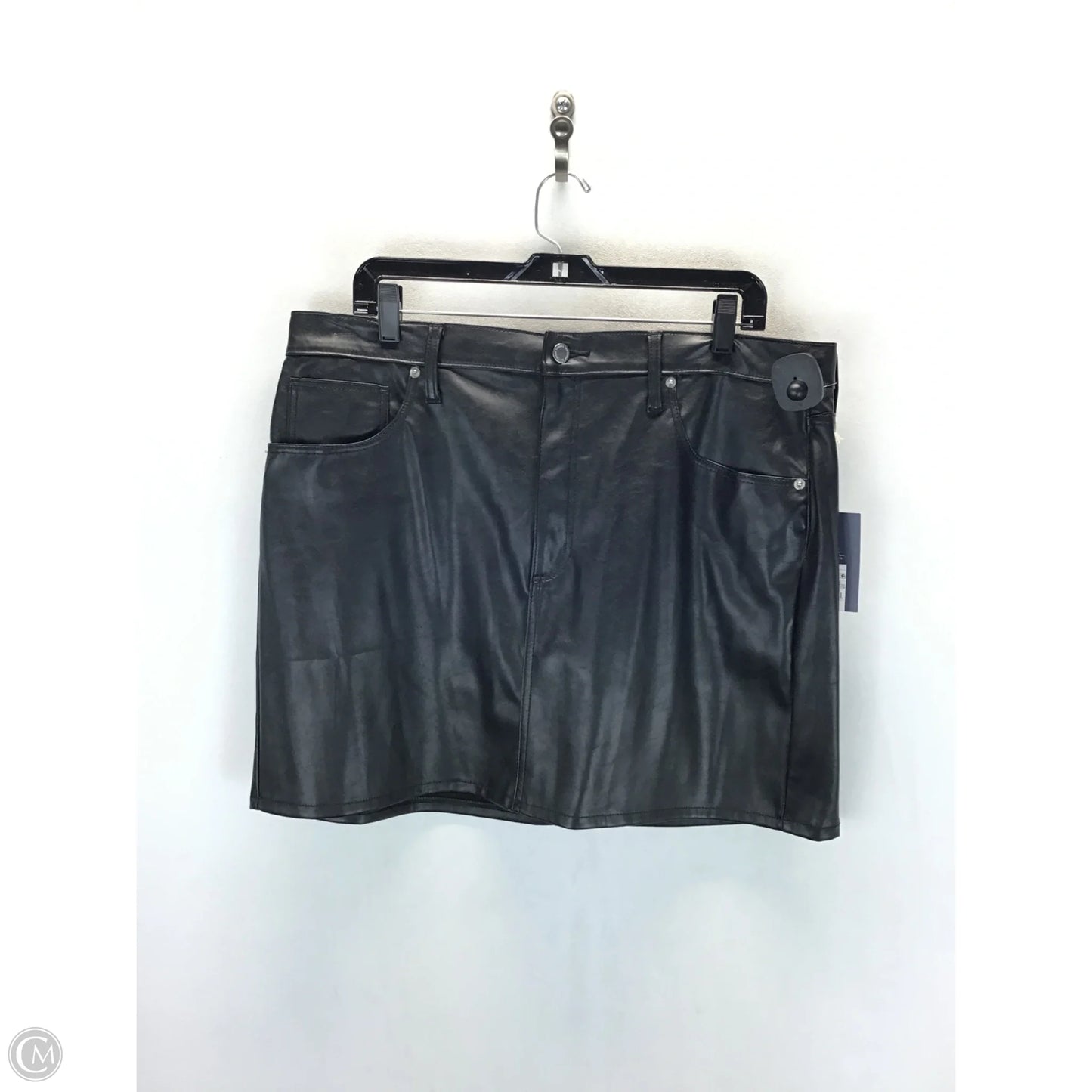 Skirt Mini & Short By Universal Thread In Black, Size: 16