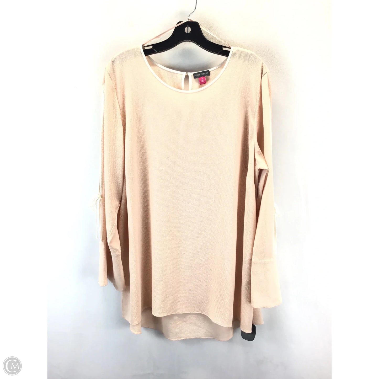 Top Long Sleeve By Vince Camuto In Peach, Size: 1x