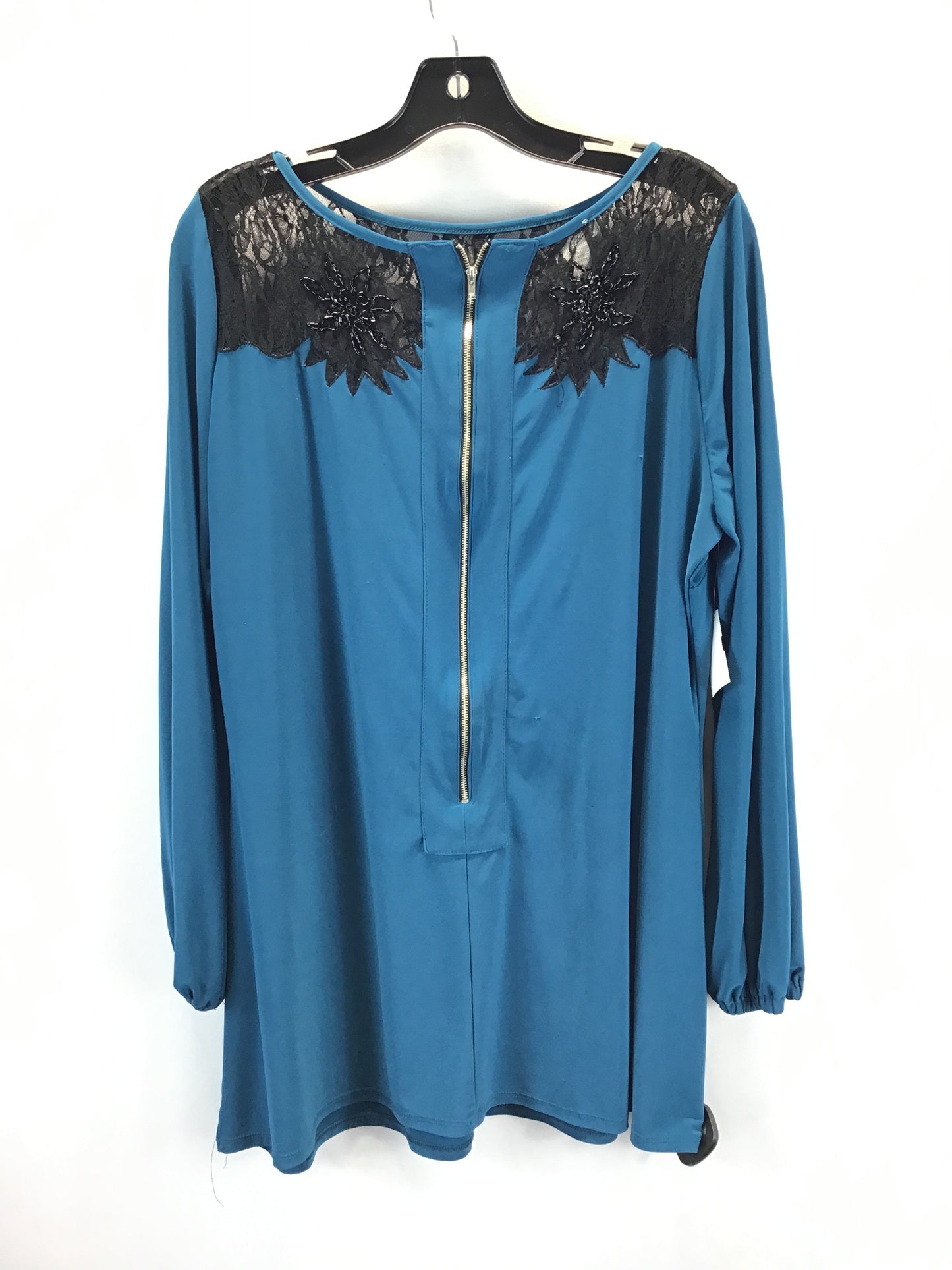 Top Long Sleeve By Monroe And Main In Black & Blue, Size: Xl