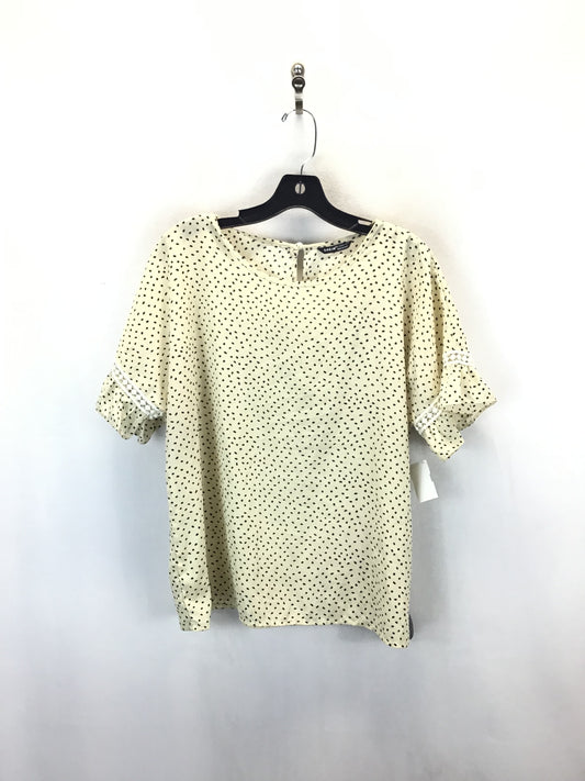 Top Short Sleeve By Shein In Polkadot Pattern, Size: L