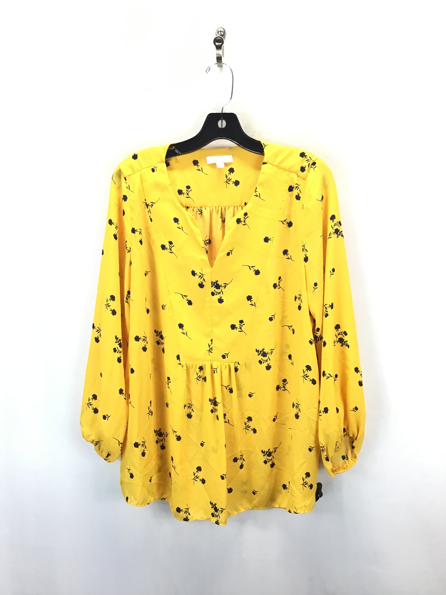 Top Long Sleeve By Clothes Mentor In Yellow, Size: 1x