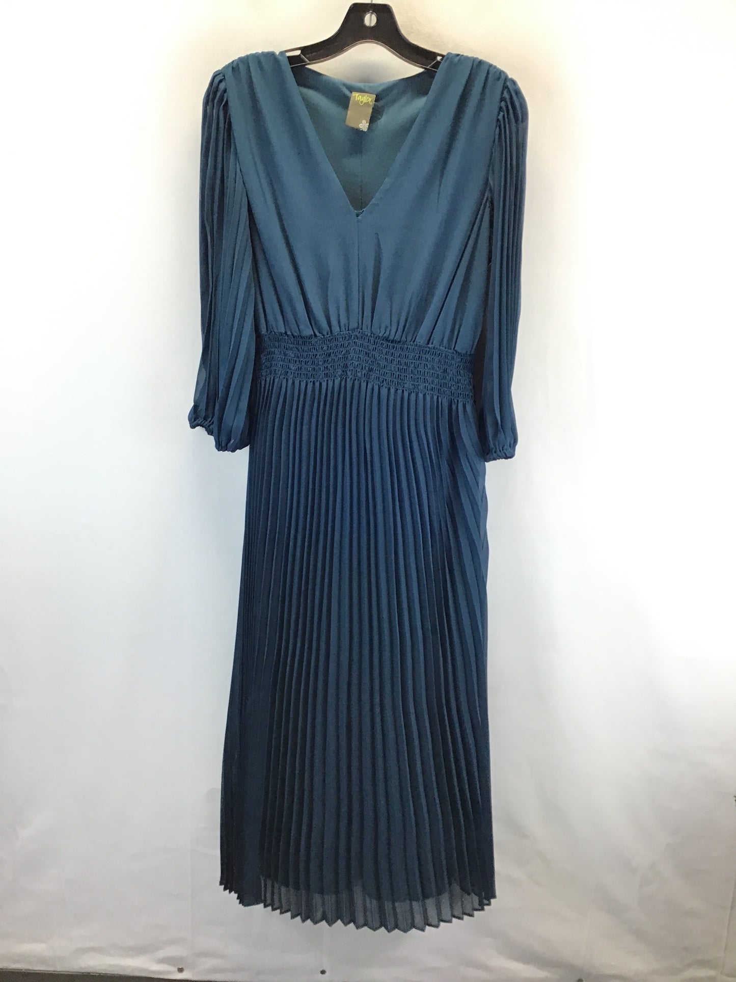 Dress Casual Midi By Taylor In Blue, Size: 10