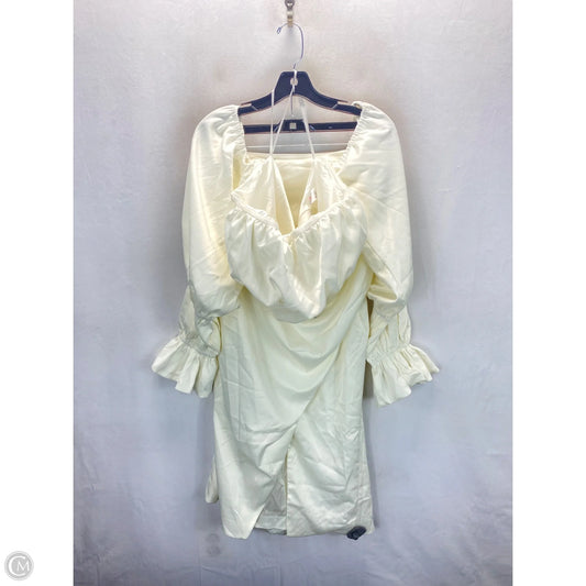 Skirt Set 2pc By Pretty Little Thing In Ivory, Size: 20
