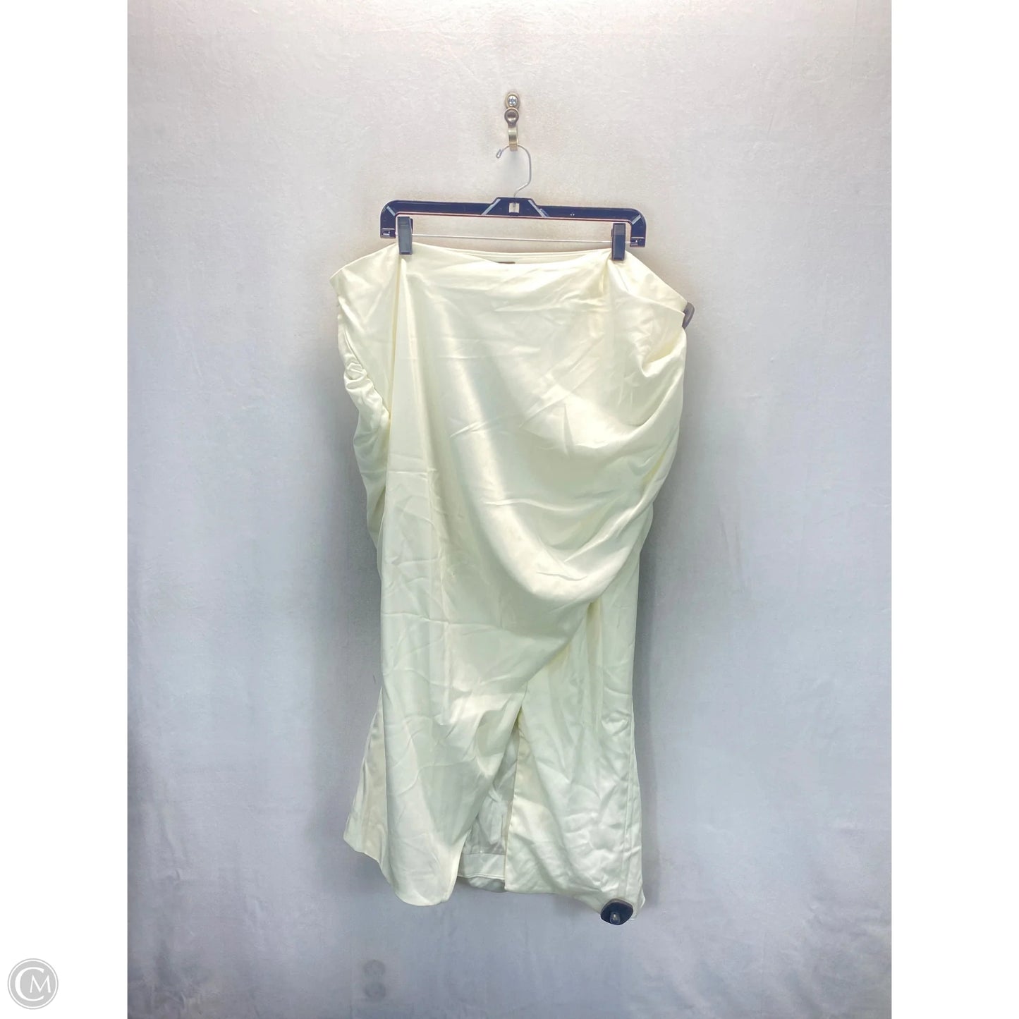 Skirt Set 2pc By Pretty Little Thing In Ivory, Size: 20