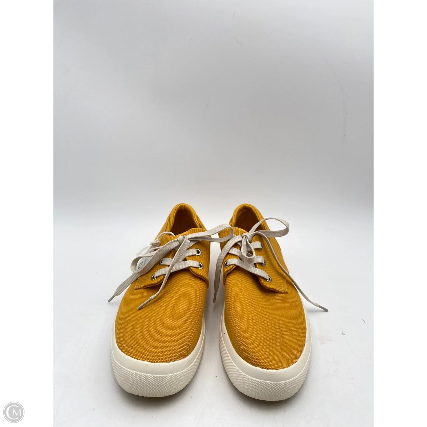 Shoes Sneakers By Clothes Mentor In Yellow, Size: 9