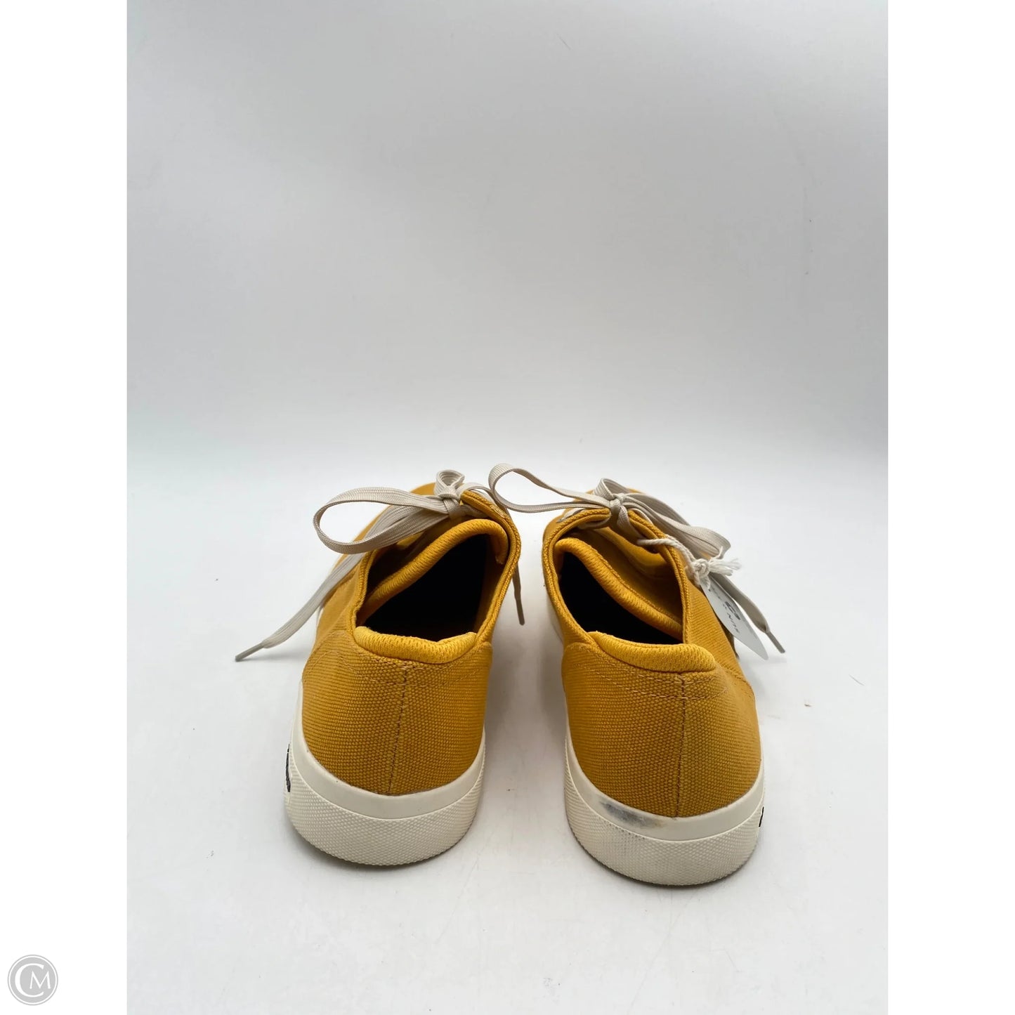Shoes Sneakers By Clothes Mentor In Yellow, Size: 9