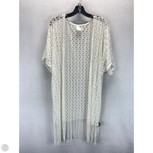 Kimono By Clothes Mentor In White, Size: L