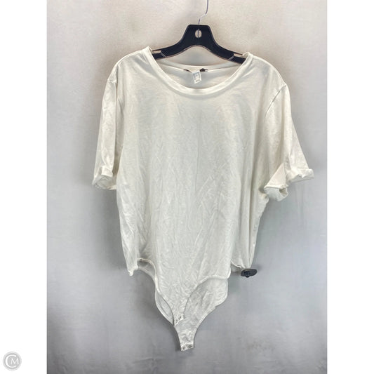 Top Short Sleeve By Forever 21 In White, Size: 3x