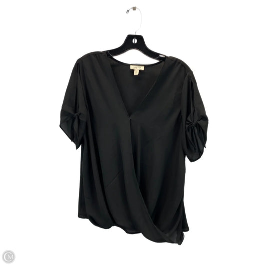 Top Short Sleeve By Clothes Mentor In Black, Size: L