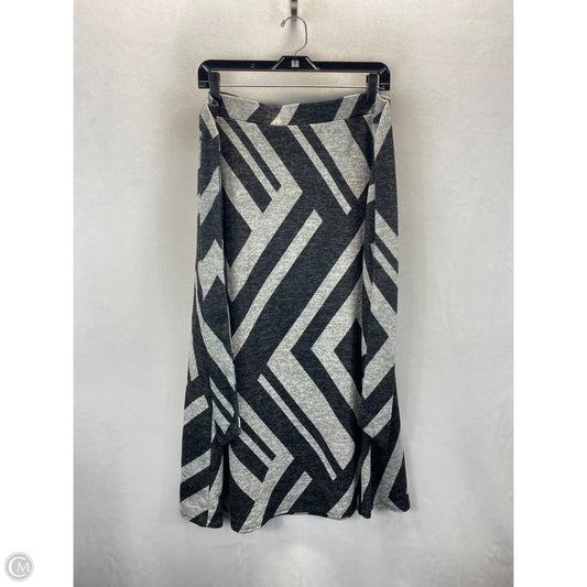 Skirt Midi By Clothes Mentor In Grey, Size: L