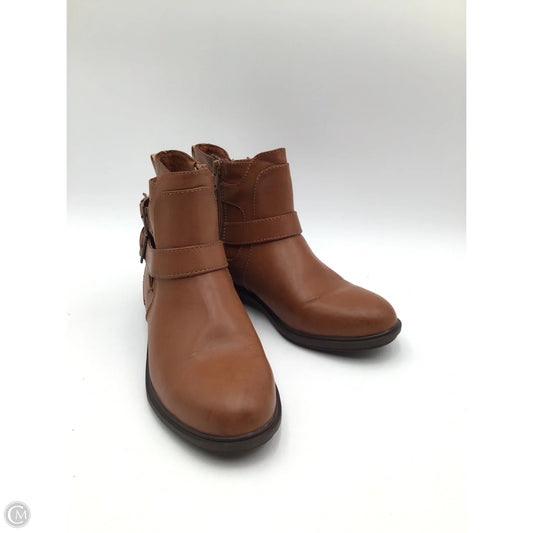 Boots Ankle Flats By Clothes Mentor In Brown, Size: 8