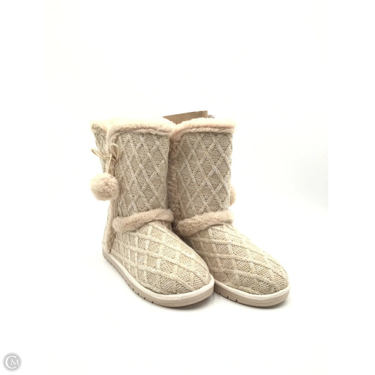 Boots Snow By Just Fab In Tan & White, Size: 11