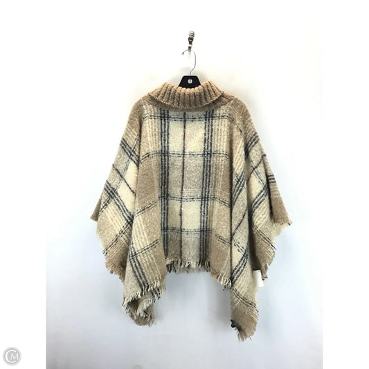 Shawl By Clothes Mentor In Plaid Pattern, Size: Osfm