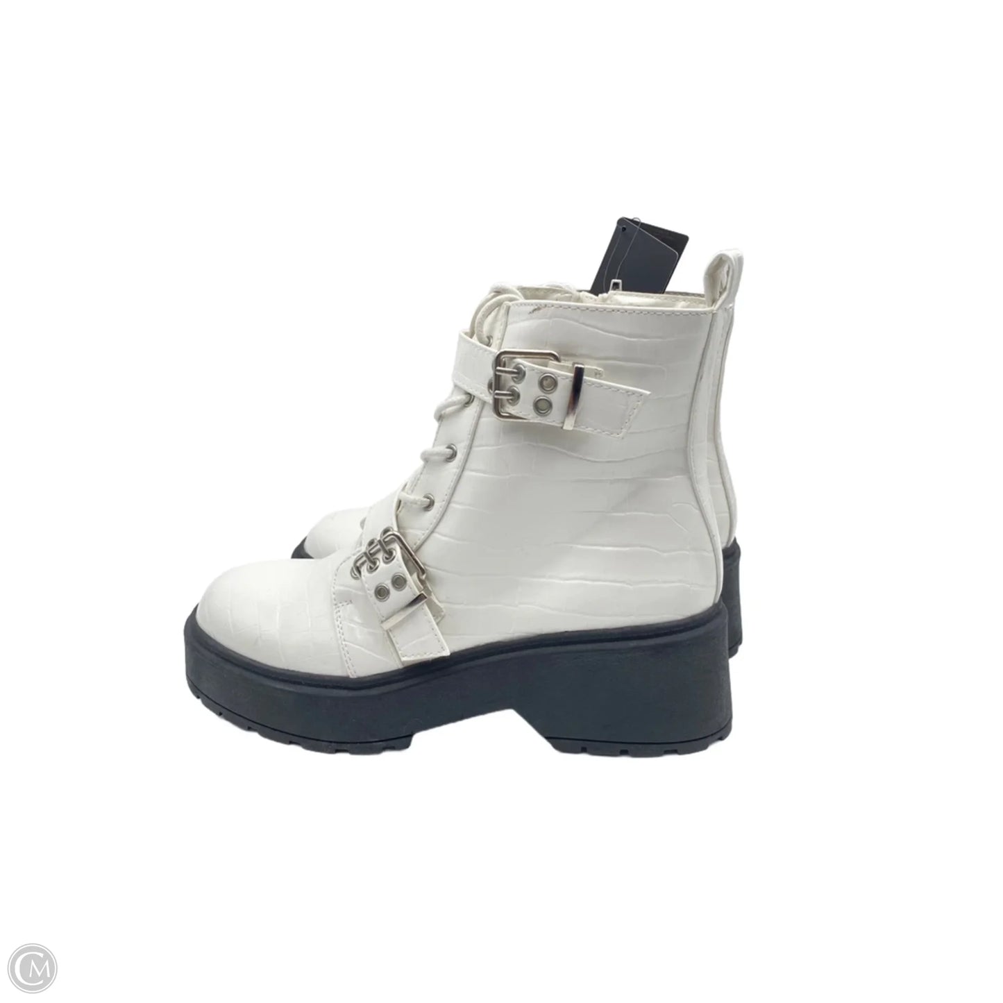 Boots Combat By Forever 21 In White, Size: 9